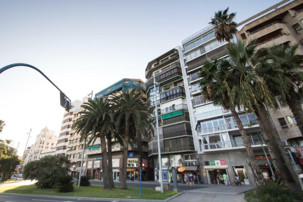 Beach, City Center And Entertainment Alicante Luaran gambar