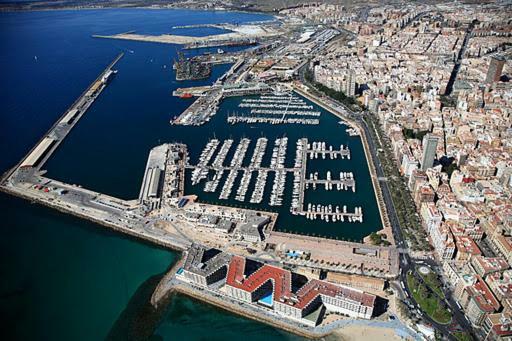 Beach, City Center And Entertainment Alicante Luaran gambar