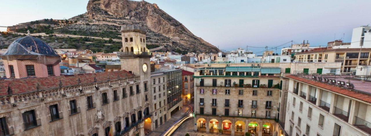 Beach, City Center And Entertainment Alicante Luaran gambar